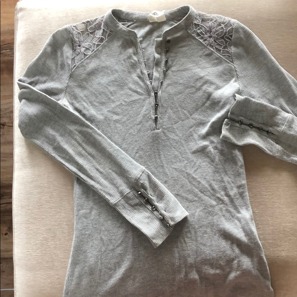 Grey long sleeve